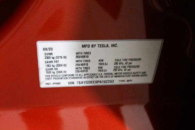 Used 2023 Tesla Model Y Long Range AWD/4WD image 41
