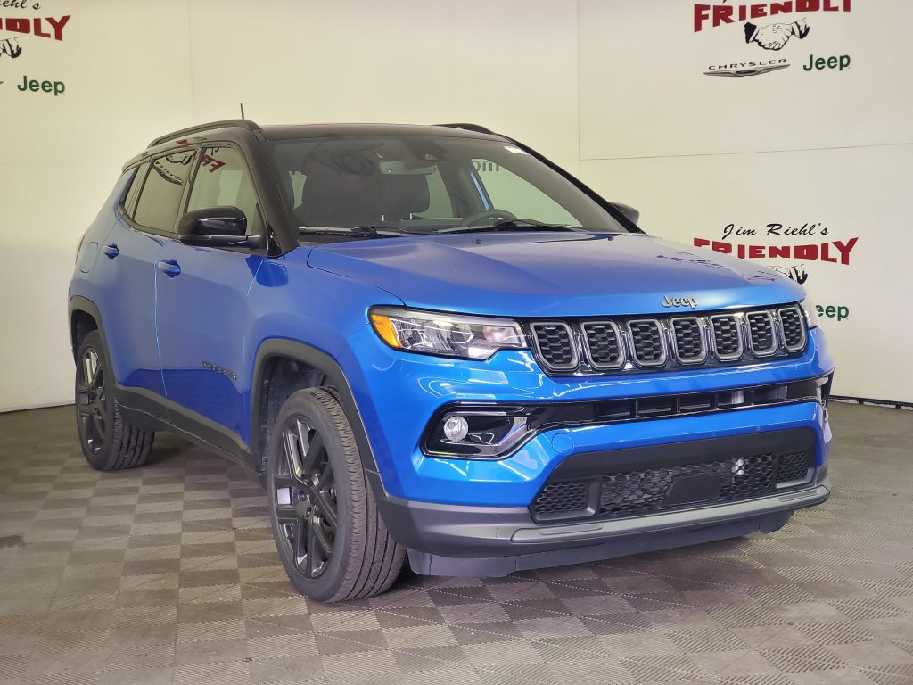 Used 2025 Jeep Compass Limited w/ Sun & Sound Group AWD/4WD image 2