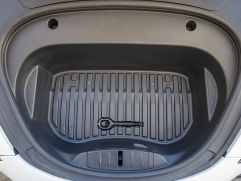 Used 2021 Tesla Model 3 Long Range image 40