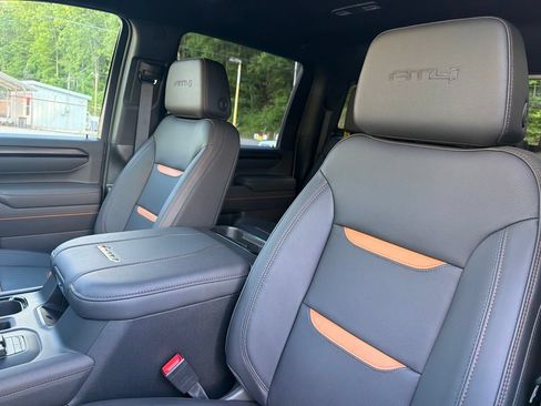 New 2026 GMC Sierra 2500 AT4 w/ AT4 Premium Plus Package AWD/4WD image 10