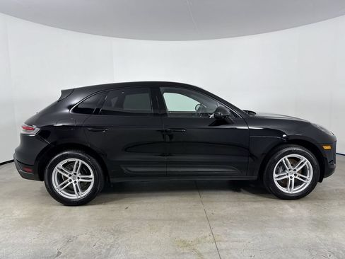 Certified 2024 Porsche Macan Turbo AWD/4WD image 8