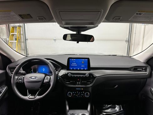 Certified 2024 Ford Escape Active image 2