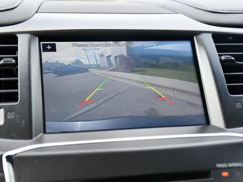 Used 2016 Lincoln MKS AWD image 32