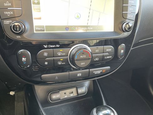 Used 2014 Kia Soul + w/ Primo Package image 21
