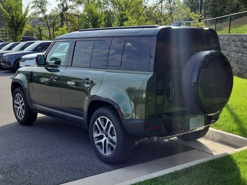 Used 2026 Land Rover Defender 110 S image 12