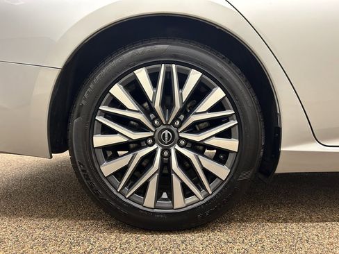 Used 2023 Nissan Altima 2.5 SV image 27