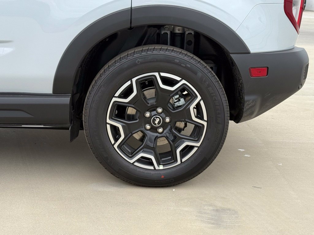 New 2026 Ford Bronco Sport Outer Banks w/ Outer Banks Tech Package+ AWD/4WD image 14