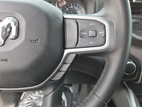 Used 2020 RAM 1500 Big Horn RWD image 33