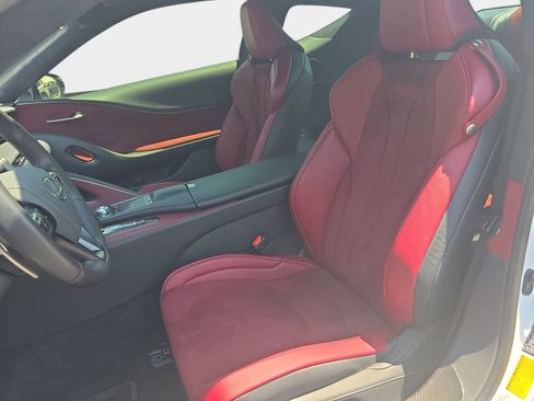 Used 2018 Lexus LC 500 Coupe w/ Performance Package RWD image 13