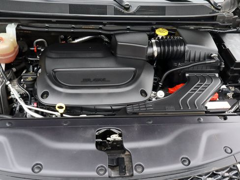 Used 2022 Chrysler Pacifica Touring-L FWD image 17