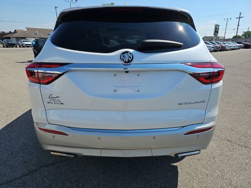 Used 2018 Buick Enclave Premium FWD image 6