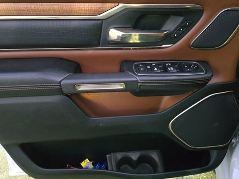 Used 2019 RAM 1500 Limited image 17