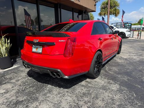 Used 2019 Cadillac CTS V w/ Carbon Fiber Package RWD image 11