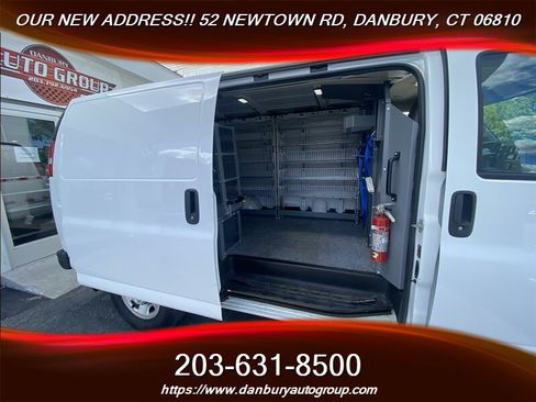 Used 2021 Chevrolet Express 2500 RWD image 21