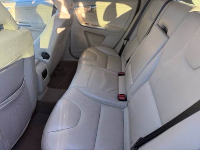 Used 2012 Volvo XC60 3.2 AWD/4WD image 12