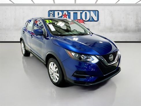 Used 2021 Nissan Rogue Sport S image 1