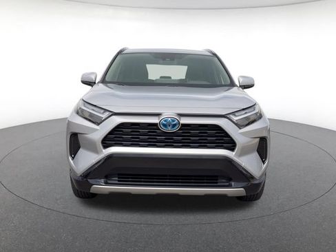 Used 2023 Toyota RAV4 SE w/ Convenience Package AWD/4WD image 9