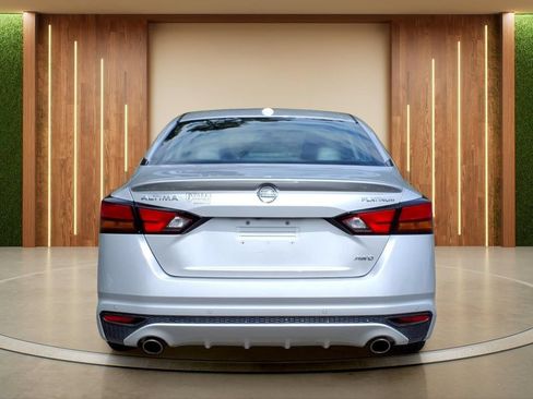 Used 2020 Nissan Altima 2.5 Platinum AWD/4WD image 29