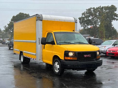 Used 2016 GMC Savana 3500 Extended image 7