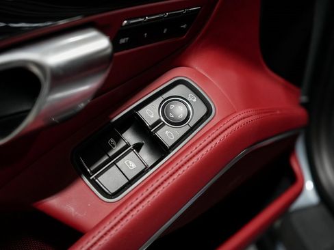 Used 2025 Porsche 718 Boxster GTS image 28