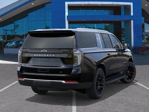 New 2026 Chevrolet Suburban LT w/ Advanced Technology Package AWD/4WD image 28