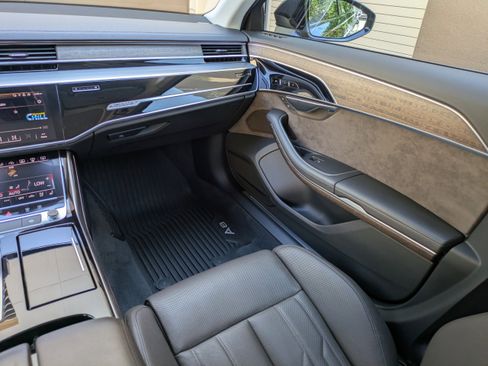 Used 2020 Audi A8 L 4.0T w/ Executive Package AWD/4WD image 16
