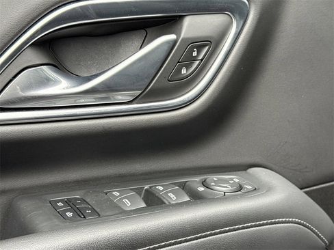 Used 2021 Chevrolet Tahoe Z71 image 27