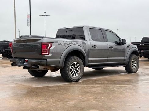 Used 2018 Ford F150 Raptor w/ Equipment Group 802A Luxury AWD/4WD image 2