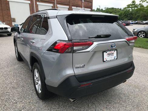 Certified 2021 Toyota RAV4 XLE AWD/4WD image 6