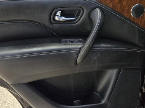 Used 2018 INFINITI QX80 4WD image 12