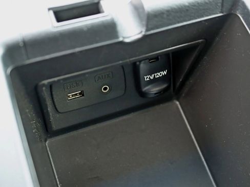 Used 2014 Subaru Outback 2.5i Limited w/ Moonroof Package image 23