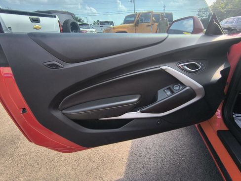 Used 2020 Chevrolet Camaro LT w/ RS Package image 14