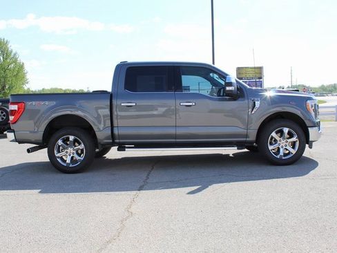 Used 2023 Ford F150 Lariat w/ Trailer Tow Package image 6