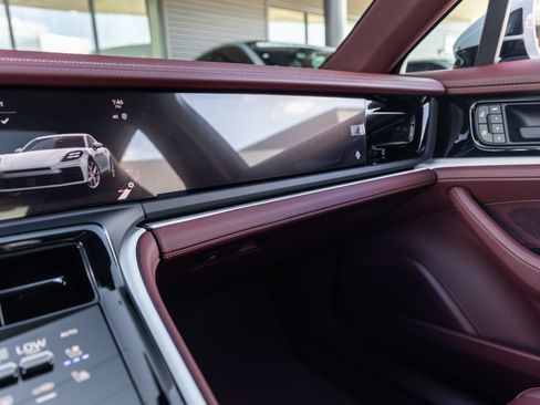 Certified 2026 Porsche Panamera RWD image 33