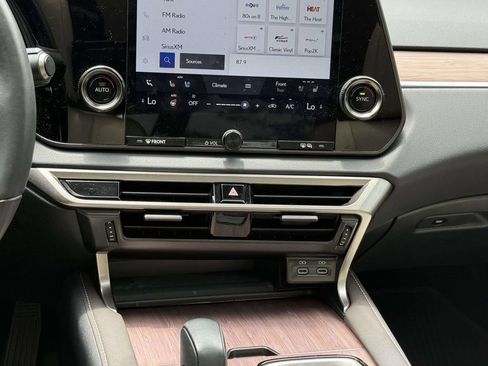 Used 2023 Lexus RX 350 Premium w/ Accessory Package AWD/4WD image 19