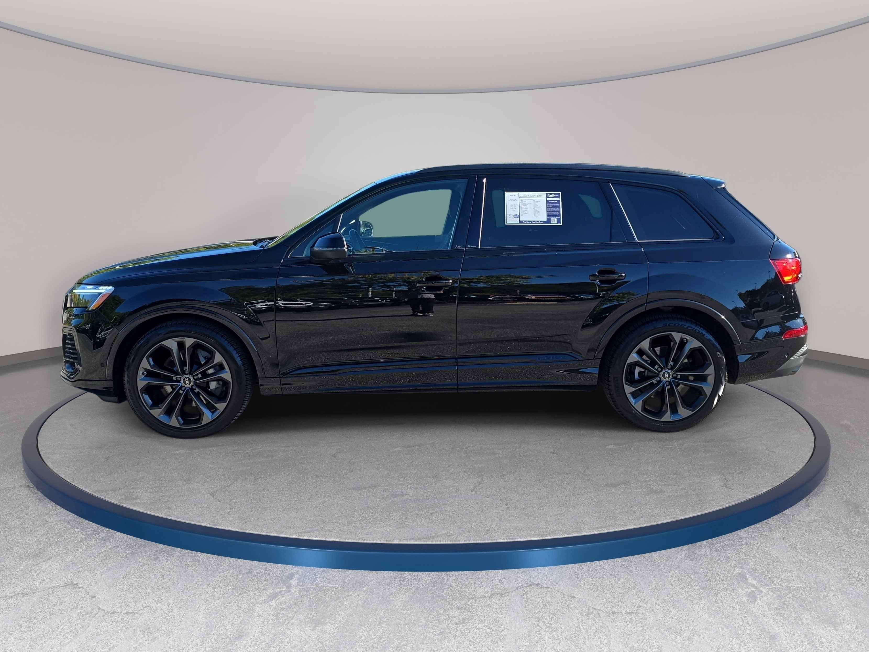 Used 2026 Audi Q7 3.0T Premium Plus w/ Premium Plus Package AWD/4WD image 8