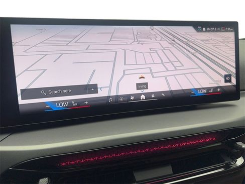 Used 2025 BMW 230i Coupe w/ M Sport Package image 60