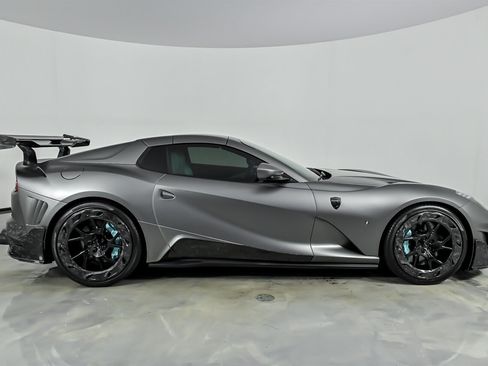 Used 2021 Ferrari 812 GTS RWD image 30
