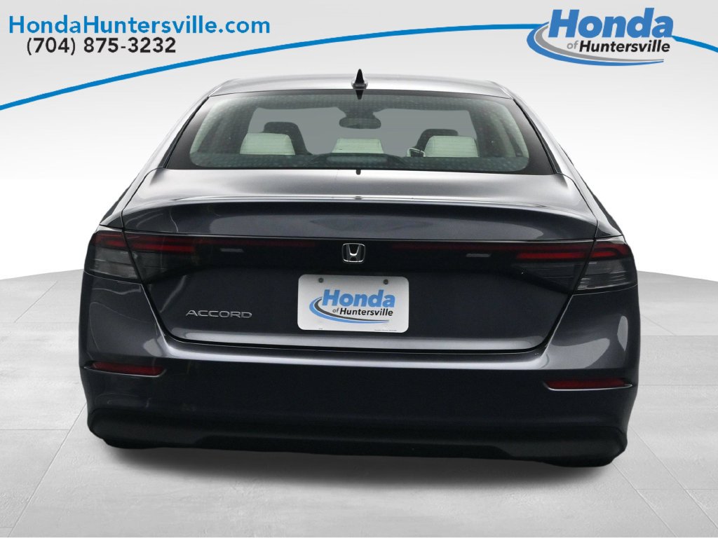 Used 2025 Honda Accord SE image 7