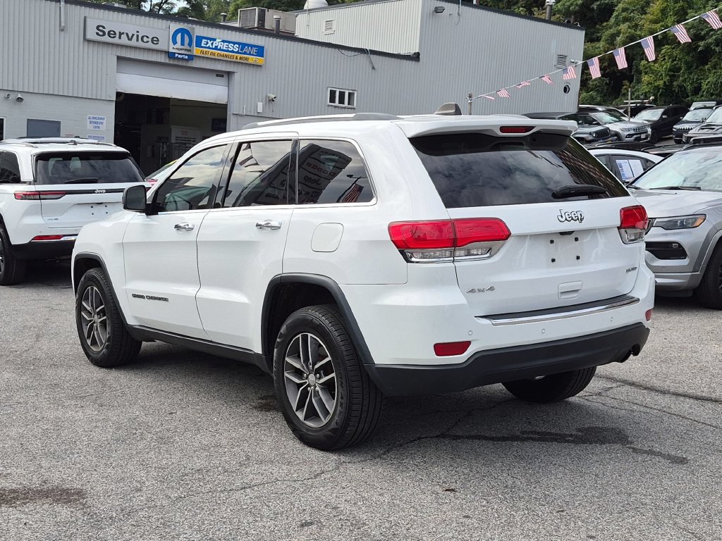 Used 2018 Jeep Grand Cherokee Limited AWD/4WD image 9