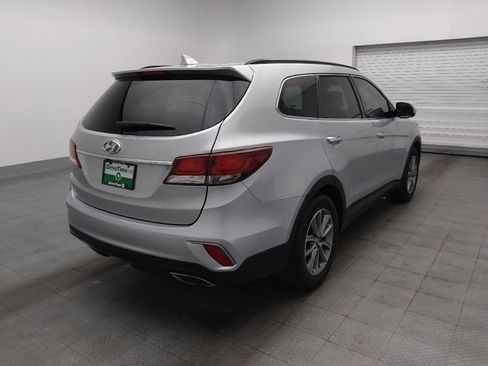 Used 2019 Hyundai Santa Fe XL SE FWD image 9
