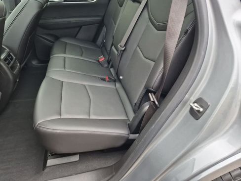 Used 2024 Cadillac XT5 Premium Luxury w/ LPO, Floor Liner Package AWD/4WD image 20