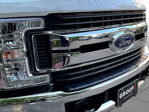 Used 2019 Ford F250 XL w/ STX Appearance Package RWD image 28