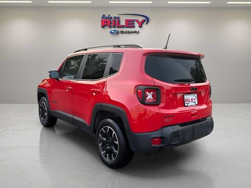 Used 2023 Jeep Renegade Latitude AWD/4WD image 4