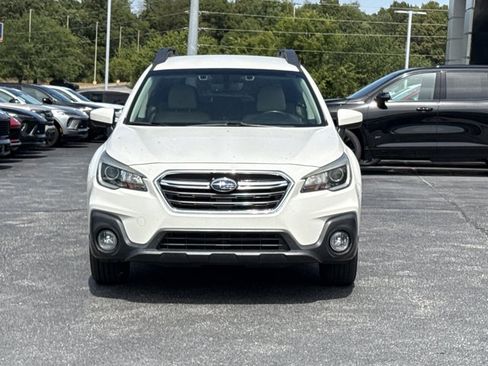 Used 2019 Subaru Outback 2.5i Premium AWD/4WD image 2