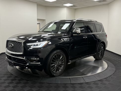 Used 2023 INFINITI QX80 Sensory w/ Cargo Package RWD image 3