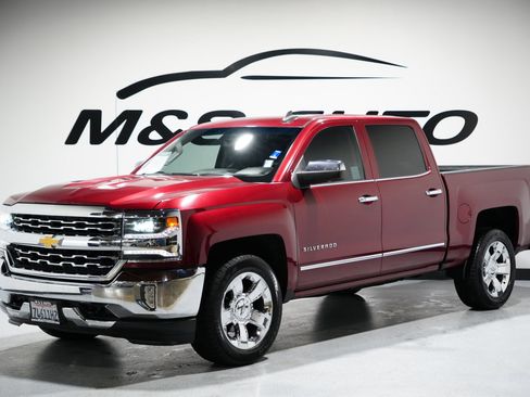 Used 2017 Chevrolet Silverado 1500 LTZ w/ Sport Package image 4