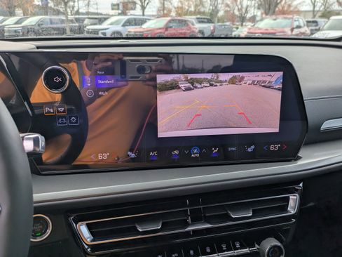 New 2026 Chevrolet Traverse LT w/ Midnight/Sport Edition image 23