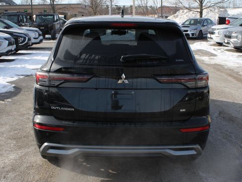 New 2026 Mitsubishi Outlander SE AWD/4WD image 6