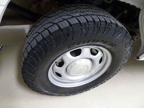 Used 2018 Ford F150 XL w/ Equipment Group 101A Mid AWD/4WD image 7
